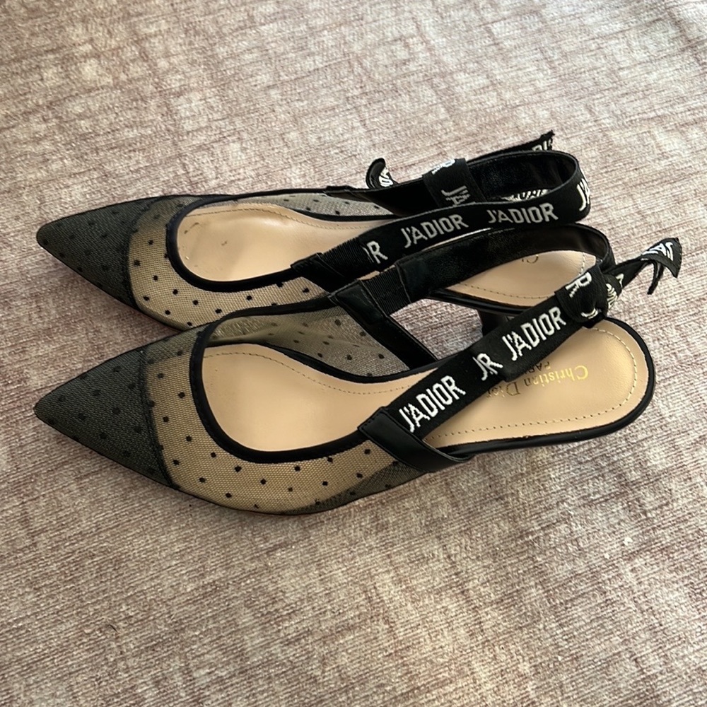 Dior J’adior black mesh pointed heels. Size 39. The cutest shoes!!